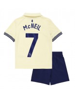 Otroške Nogometnih dresov Everton Dwight McNeil #7 Gostujoči 2025-26 Kratki rokavi (+ hlače)